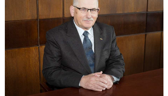 Prof. dr hab. inż. Lesław Gołębiowski
